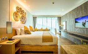 Crest Resort And Pool Villas Phuket